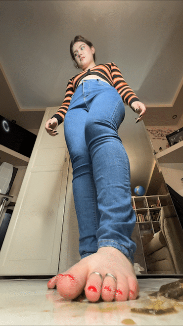 Barefoot Cruncher 6