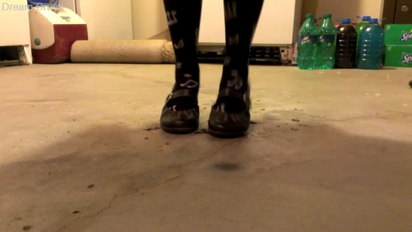 Gothic Lolita Crushing
