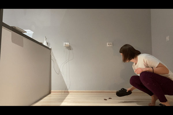 Alina Finds a Roach